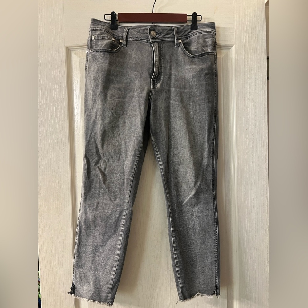 Seven7 Women’s Charcoal Slim Jeans